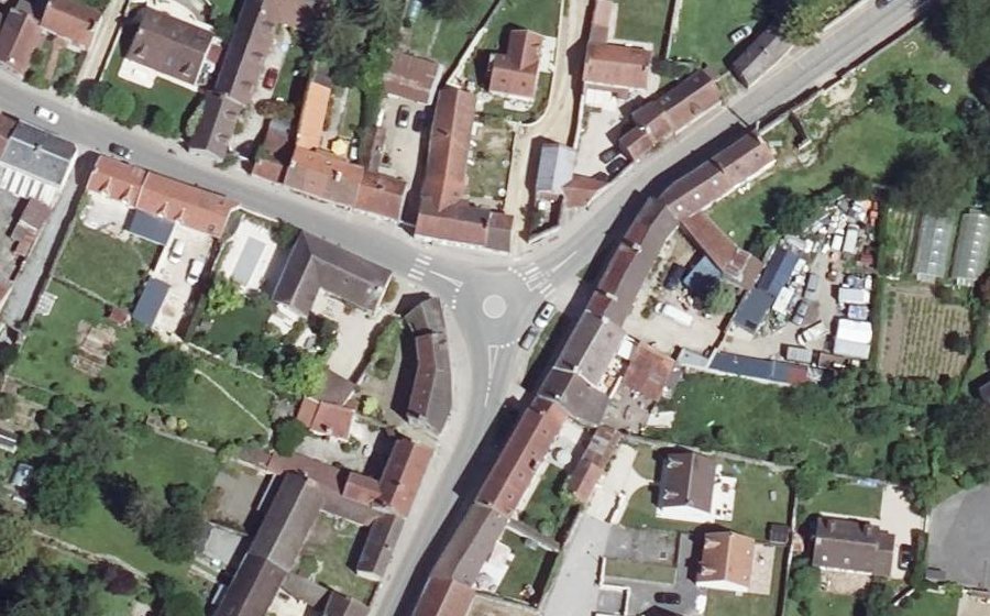 Vue aérienne du Mini-giratoire n°943396818