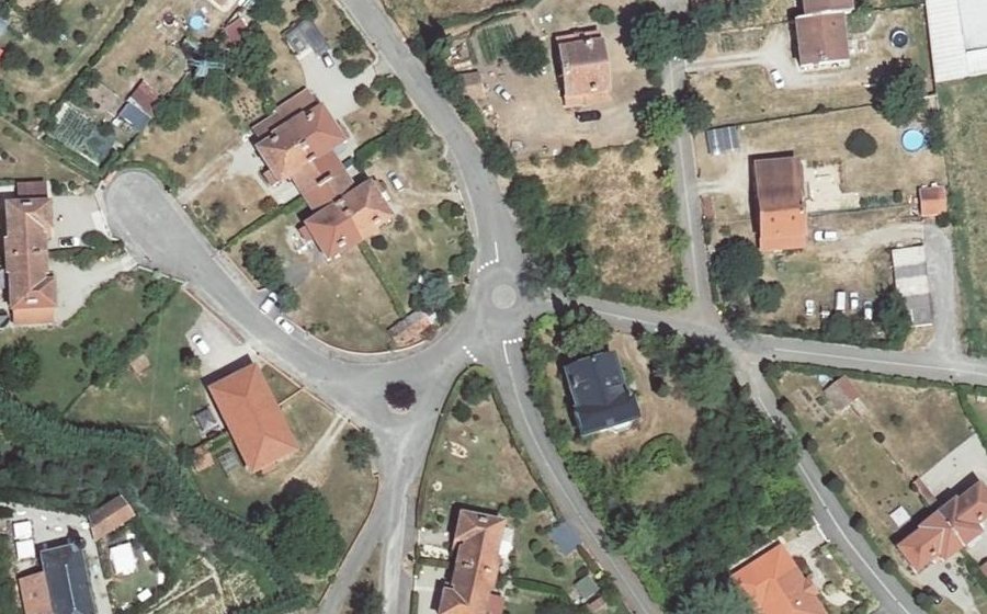Vue aérienne du Mini-giratoire n°951528350