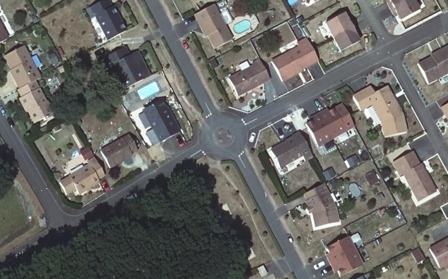 Vue aérienne du Mini-giratoire n°966208764