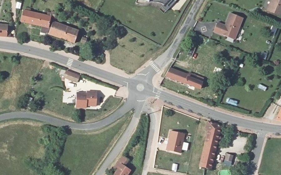 Vue aérienne du Mini-giratoire n°970807142