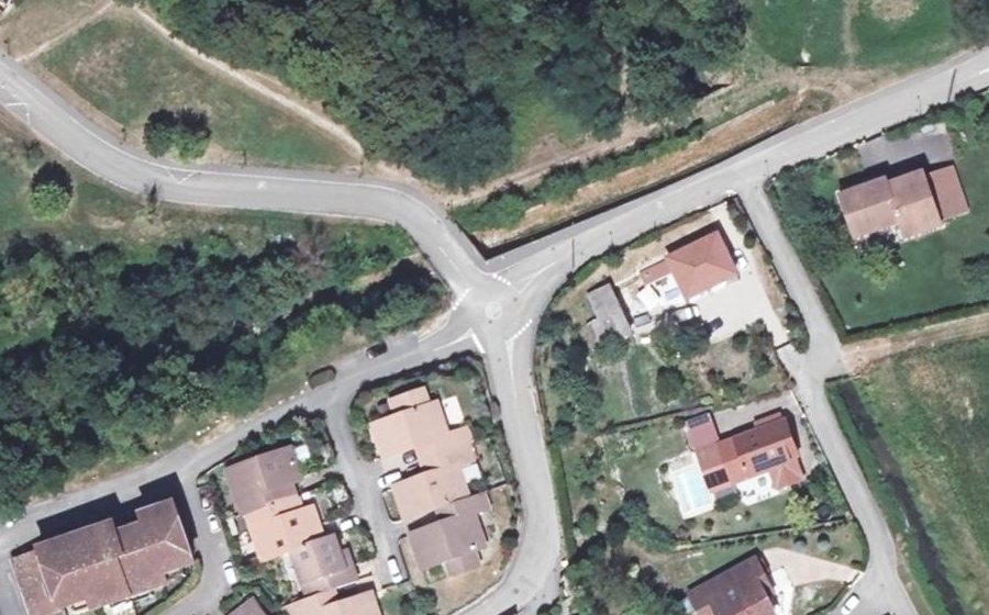 Vue aérienne du Mini-giratoire n°973898131