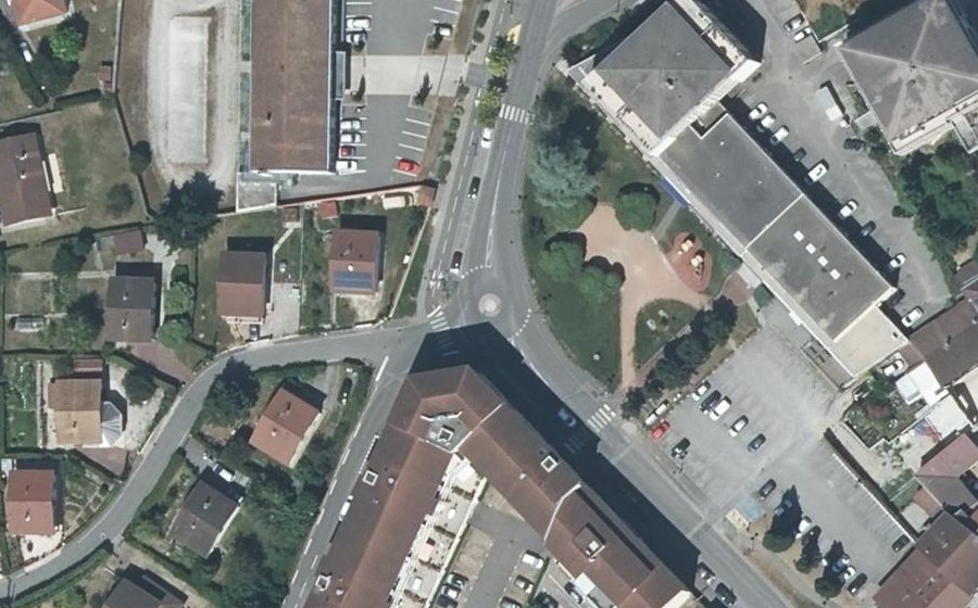 Vue aérienne du Mini-giratoire n°990421894