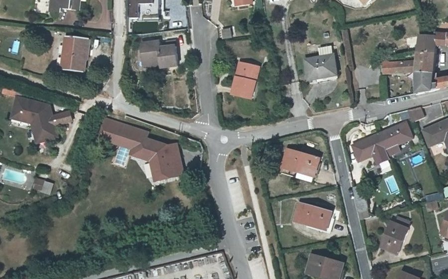 Vue aérienne du Mini-giratoire n°990421896