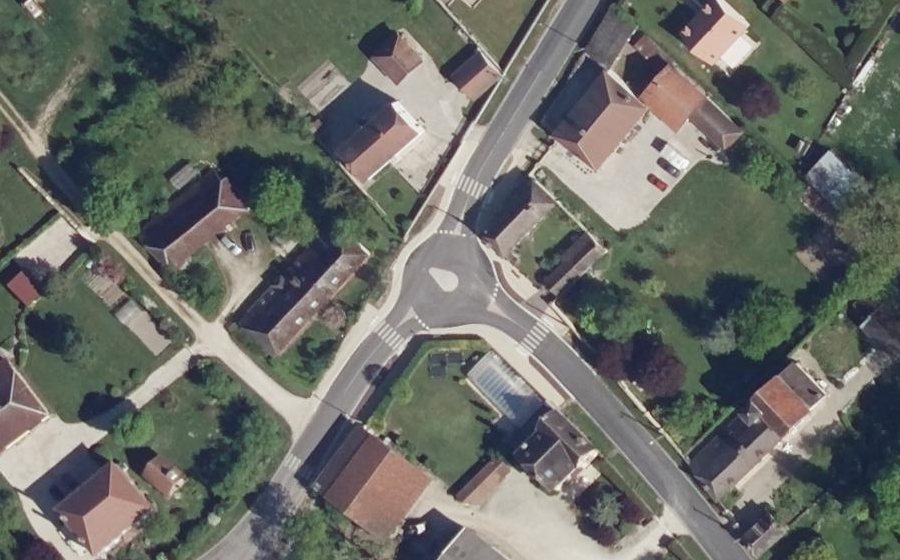 Vue aérienne du Mini-giratoire n°1012879529