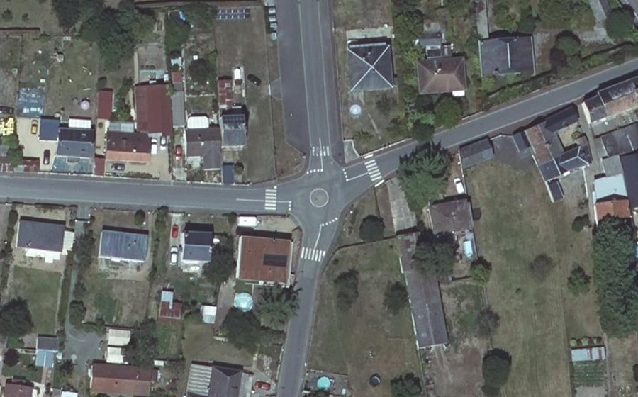 Vue aérienne du Mini-giratoire n°1013819969