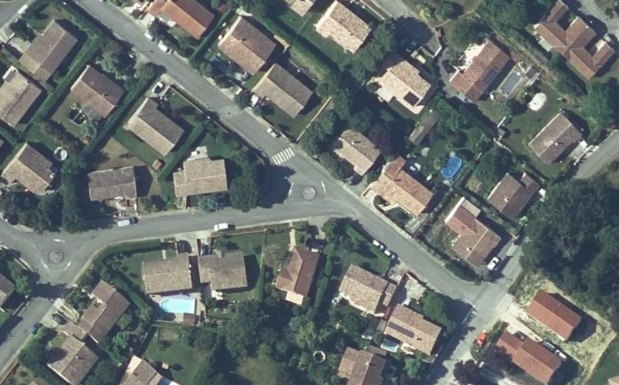 Vue aérienne du Mini-giratoire n°1014929521