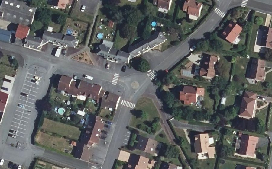 Vue aérienne du Mini-giratoire n°1015079393