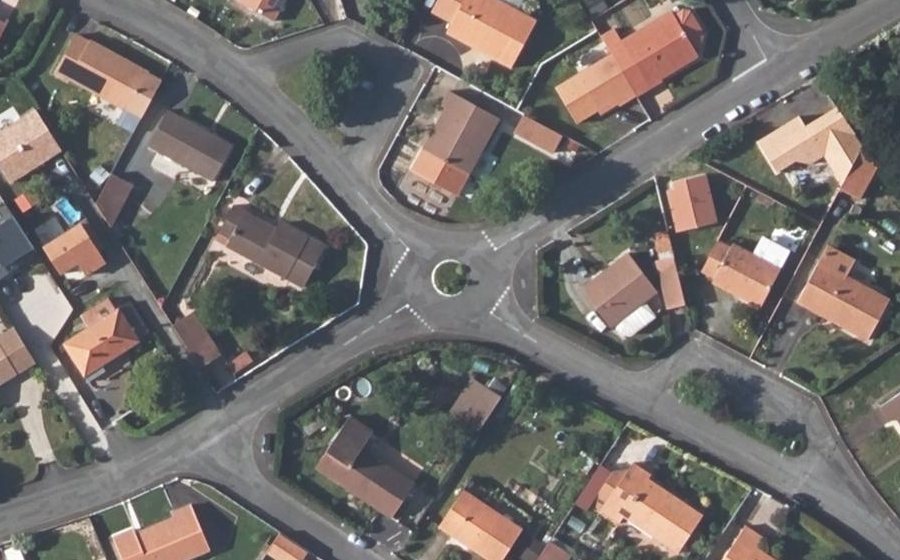 Vue aérienne du Mini-giratoire n°1015801208