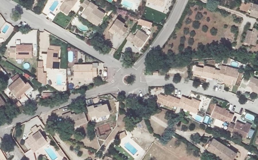 Vue aérienne du Mini-giratoire n°1020900439