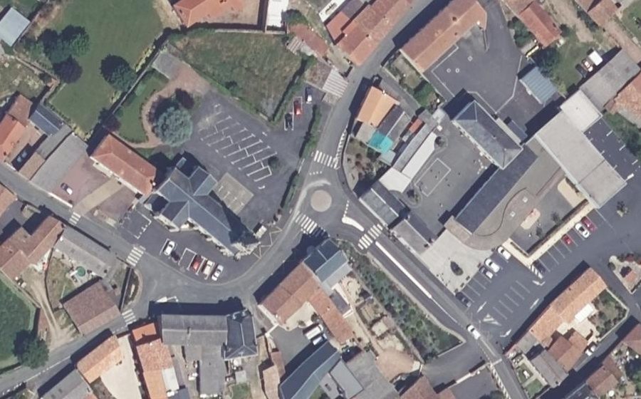 Vue aérienne du Mini-giratoire n°1023433387