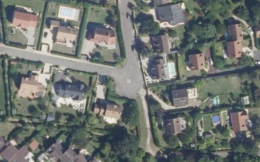 Vue aérienne du Mini-giratoire n°1023846760