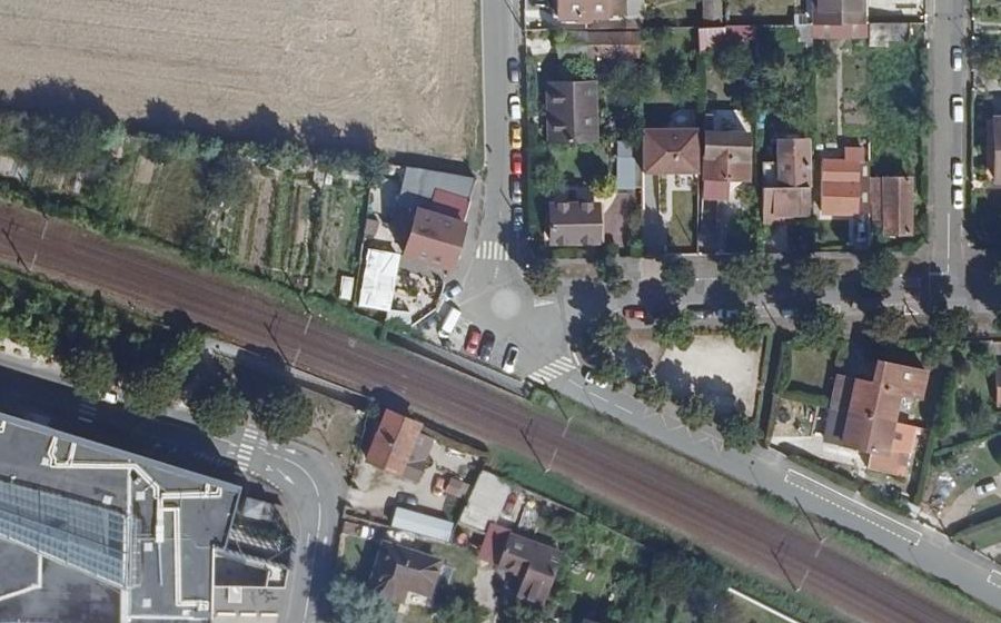 Vue aérienne du Mini-giratoire n°1027206388
