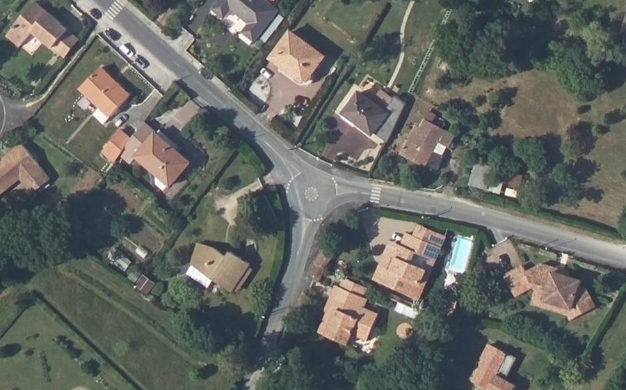 Vue aérienne du Mini-giratoire n°1027300703