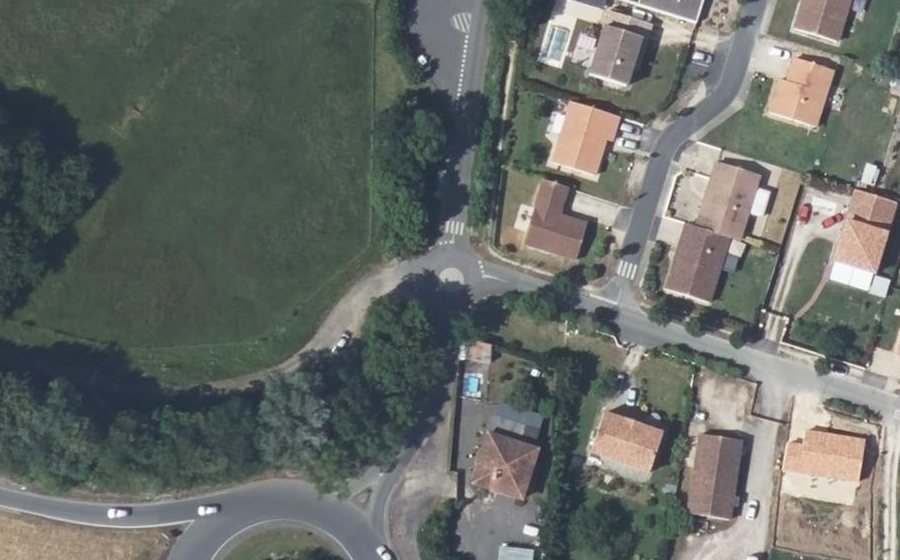 Vue aérienne du Mini-giratoire n°1027301646
