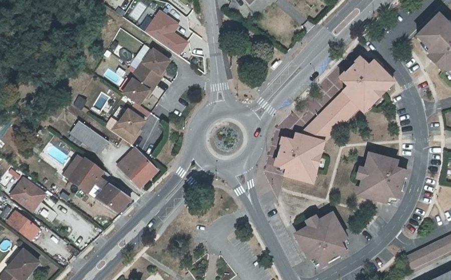 Vue aérienne du Rond-point anonyme n°10103201