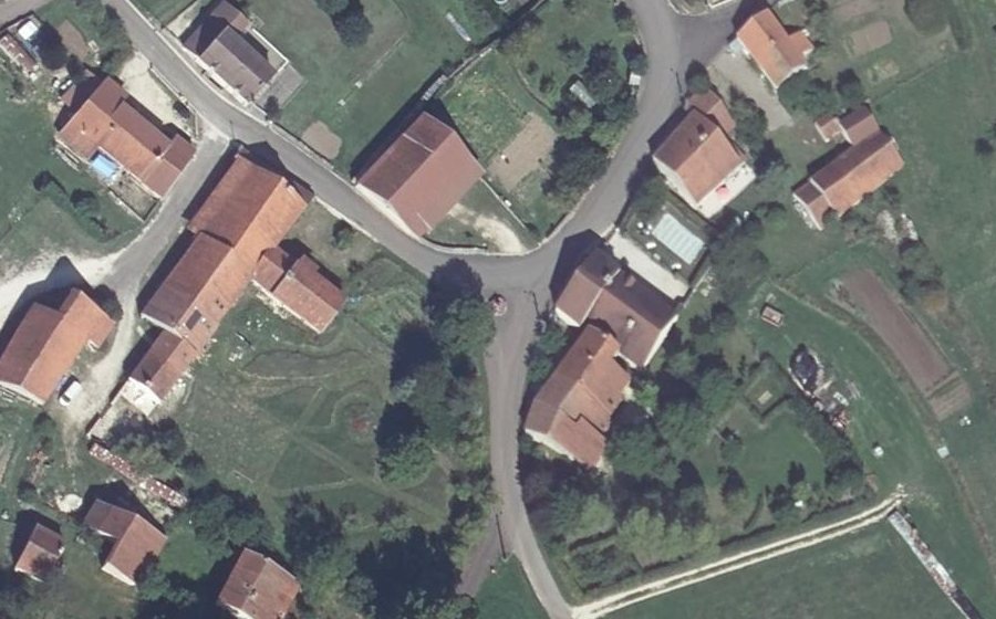 Vue aérienne du Mini-giratoire n°1038576680