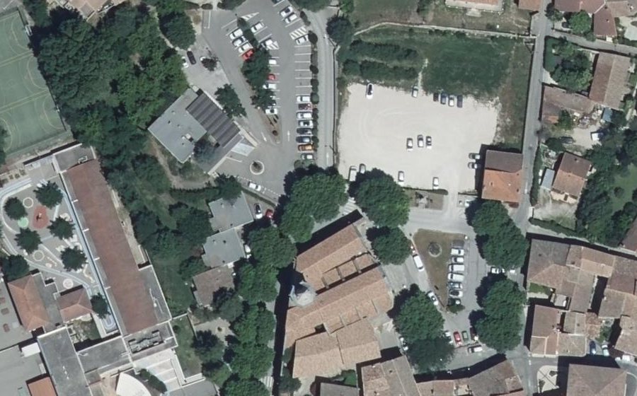 Vue aérienne du Mini-giratoire n°1039450366