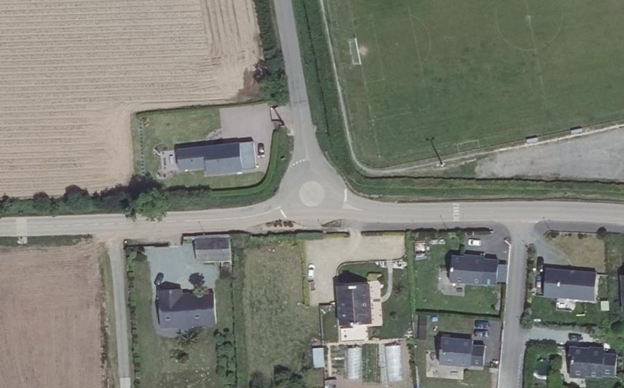 Vue aérienne du Mini-giratoire n°1041514156