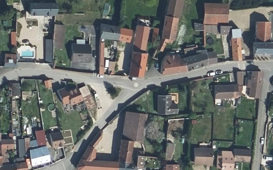 Vue aérienne du Mini-giratoire n°1049937257