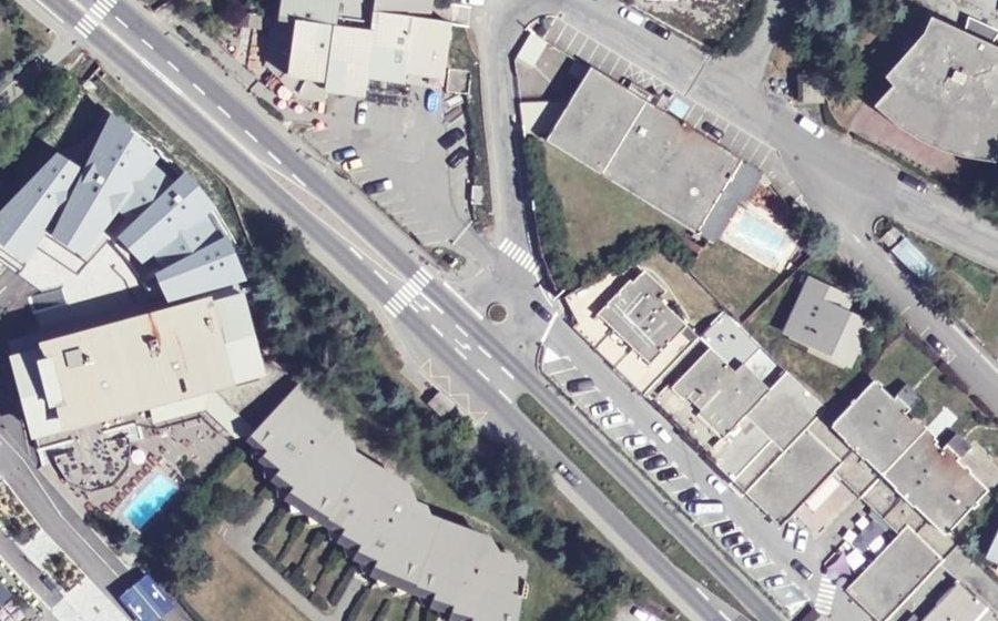 Vue aérienne du Mini-giratoire n°1056897008