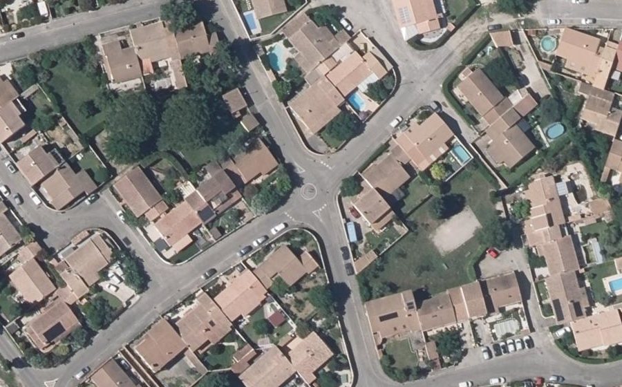 Vue aérienne du Mini-giratoire n°1062811978
