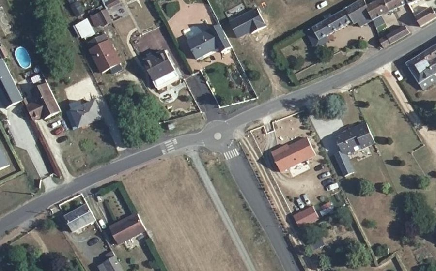Vue aérienne du Mini-giratoire n°1066631536