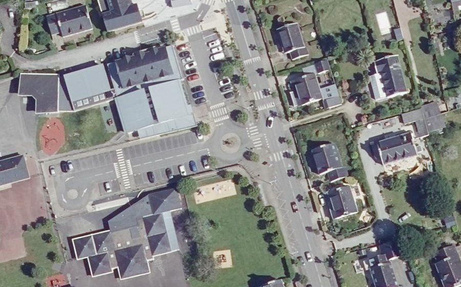 Vue aérienne du Mini-giratoire n°1067813807