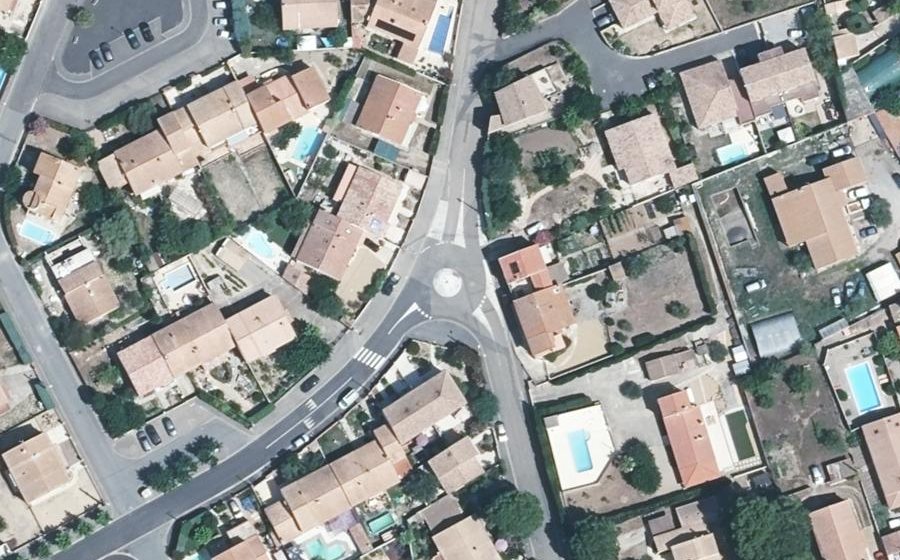 Vue aérienne du Mini-giratoire n°1068403900