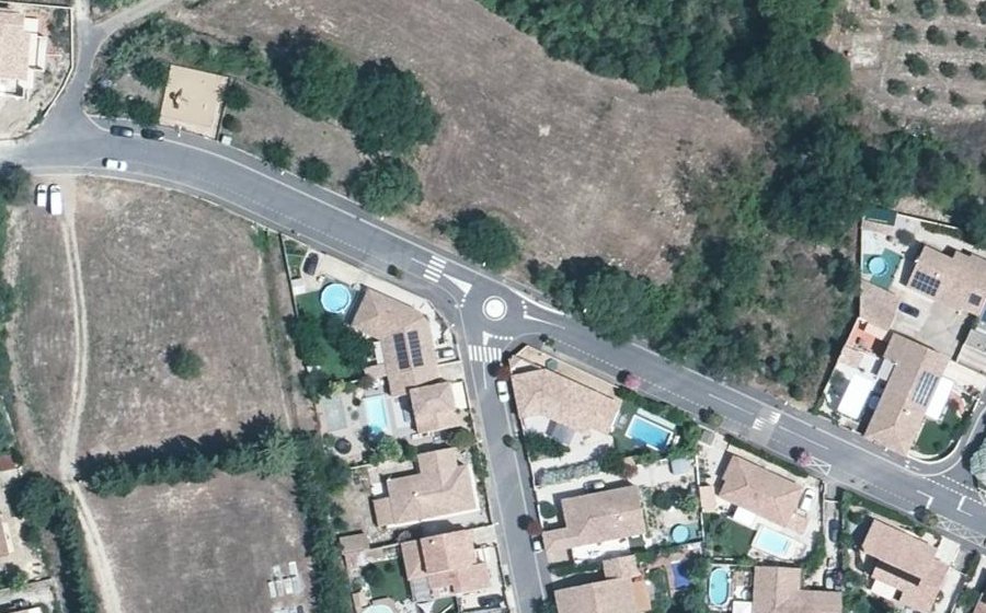 Vue aérienne du Mini-giratoire n°1068404512