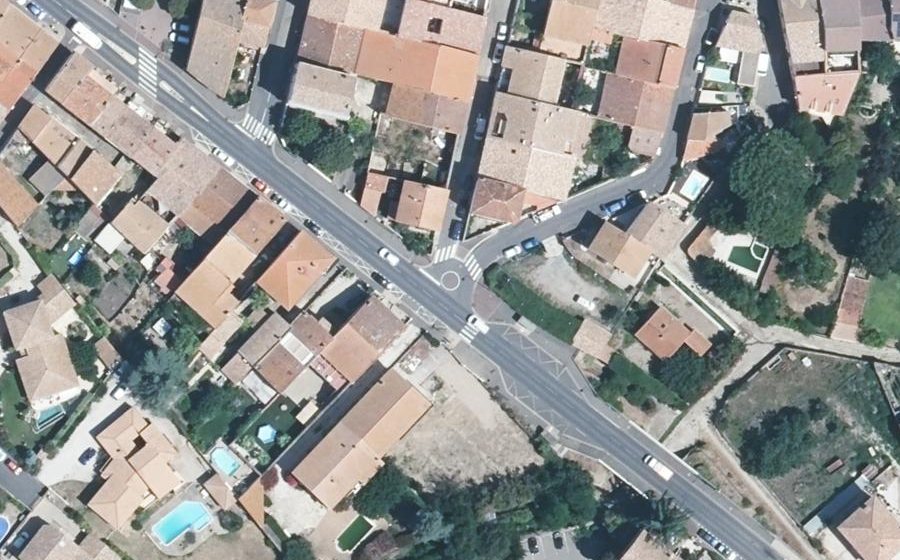 Vue aérienne du Mini-giratoire n°1069152185