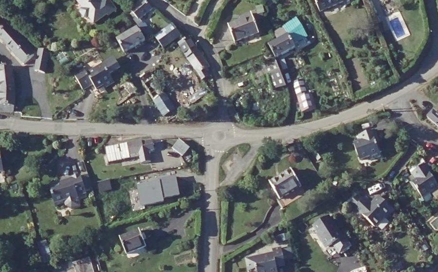 Vue aérienne du Mini-giratoire n°1071468010