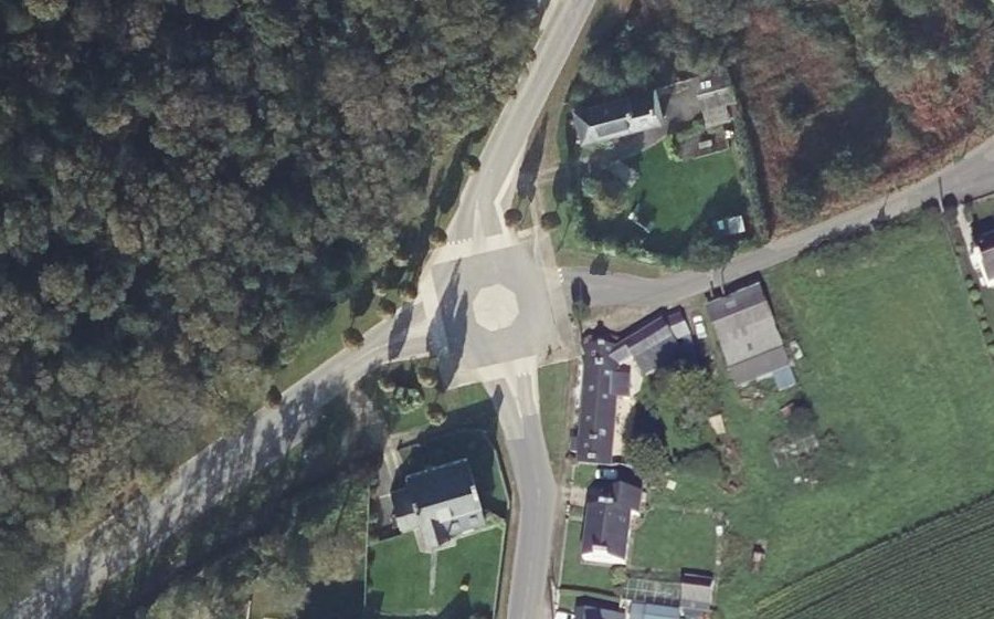 Vue aérienne du Mini-giratoire n°1072626770