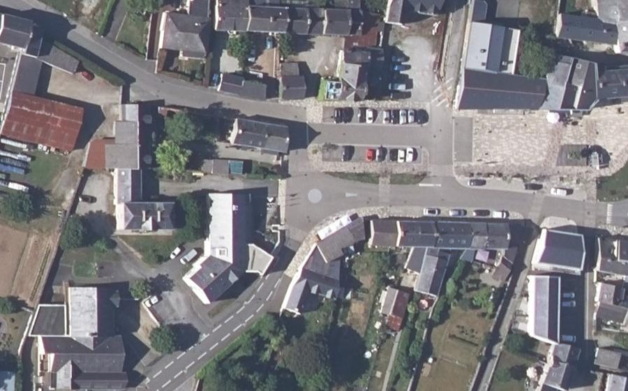Vue aérienne du Mini-giratoire n°1073389528