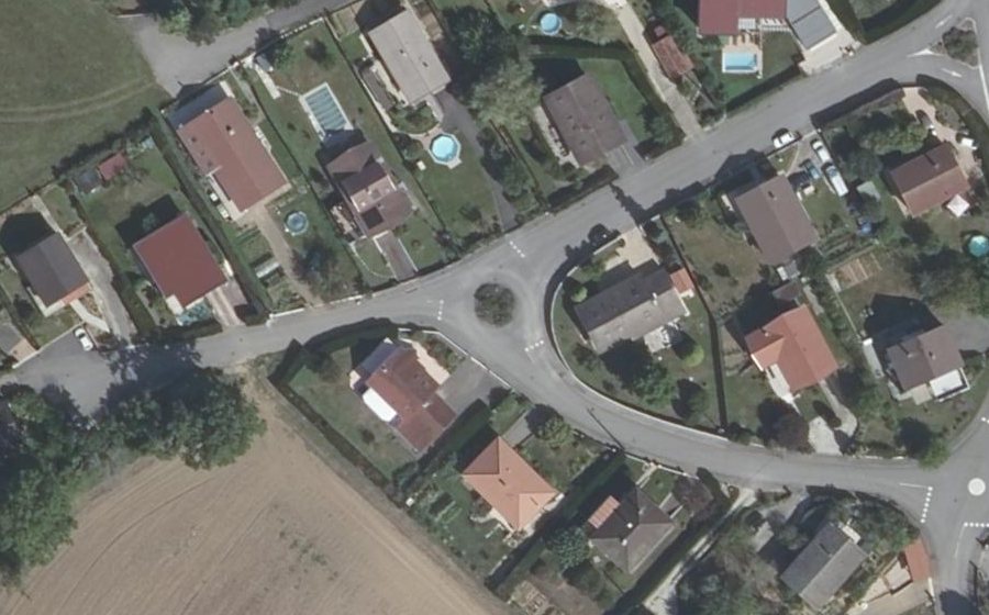 Vue aérienne du Mini-giratoire n°1075147312