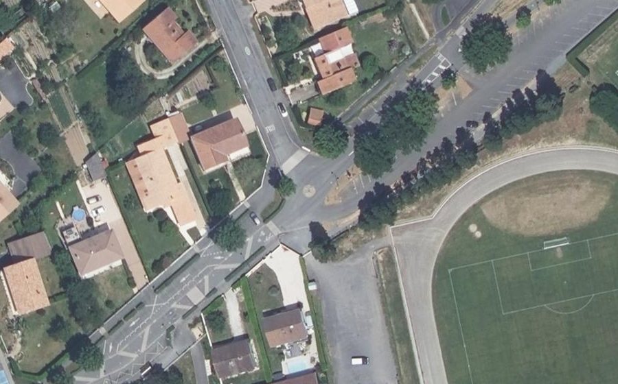 Vue aérienne du Mini-giratoire n°1076253473