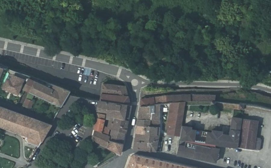Vue aérienne du Mini-giratoire n°1079933286