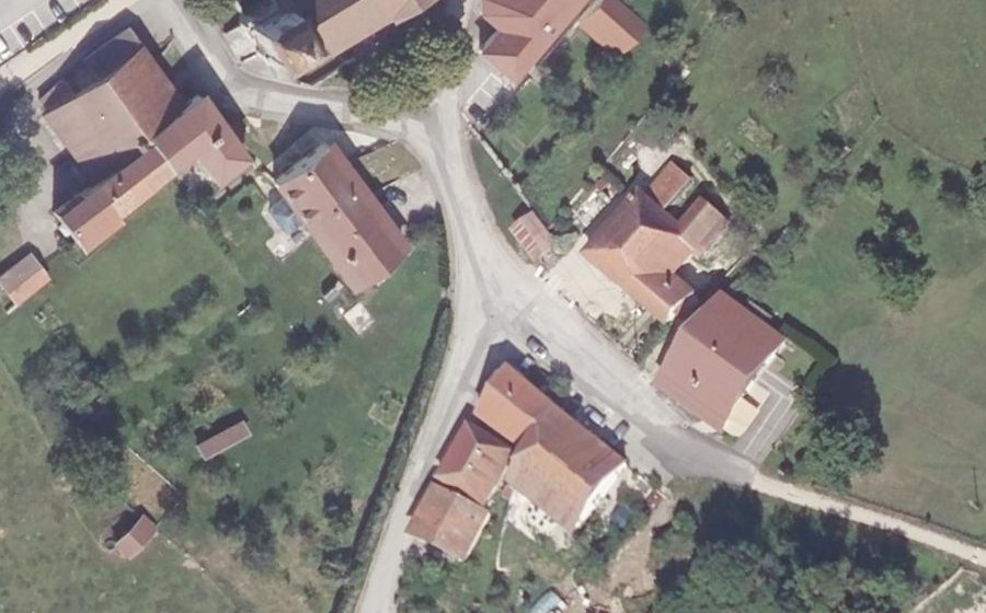 Vue aérienne du Mini-giratoire n°1088195582