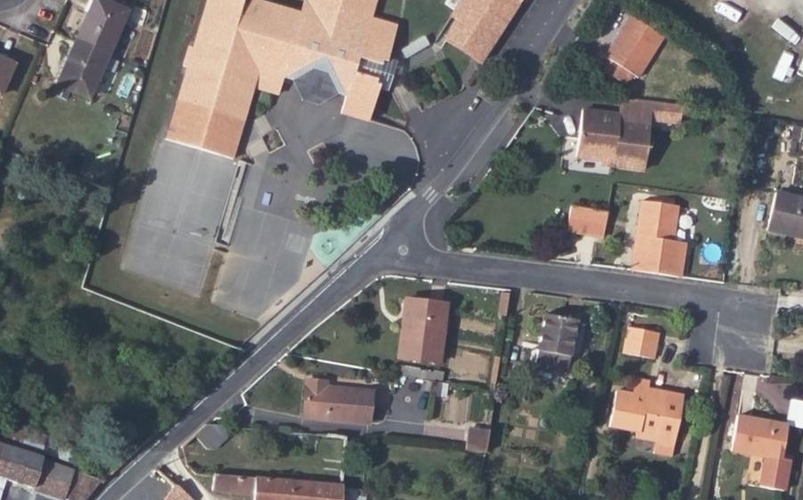 Vue aérienne du Mini-giratoire n°1088467605
