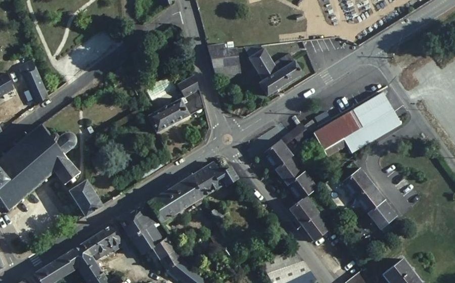 Vue aérienne du Mini-giratoire n°1096835099