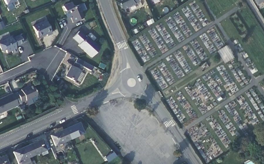 Vue aérienne du Mini-giratoire n°1097763529