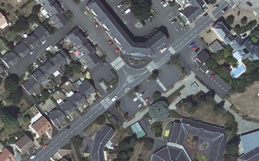 Vue aérienne du Mini-giratoire n°1098239908