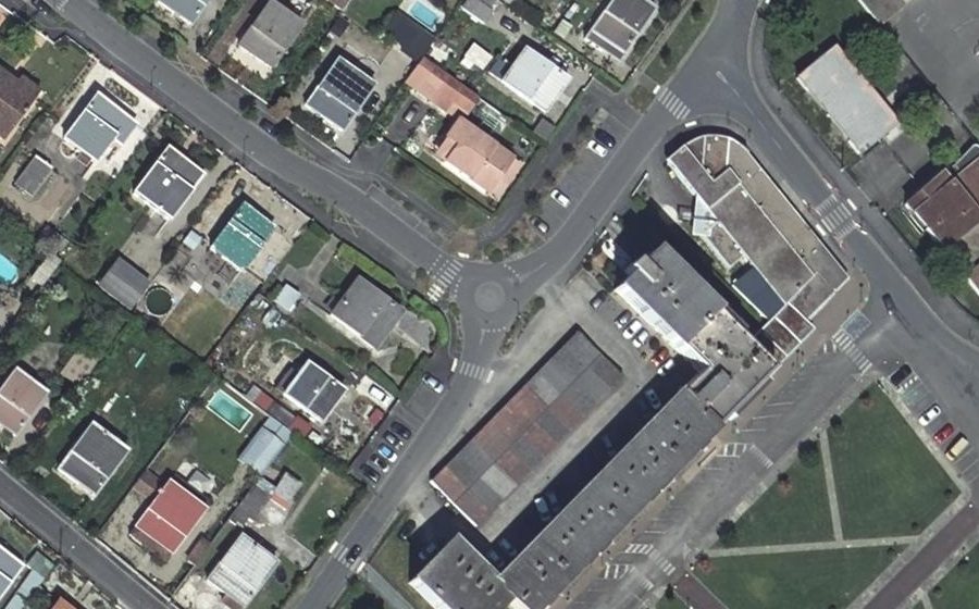 Vue aérienne du Mini-giratoire n°1100393754