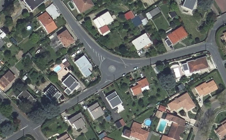 Vue aérienne du Mini-giratoire n°1100437998