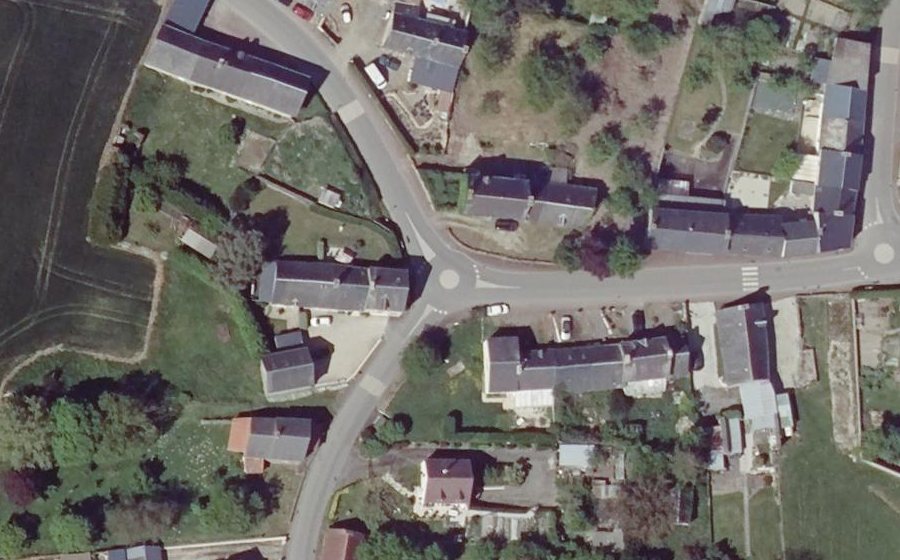 Vue aérienne du Mini-giratoire n°1103064160