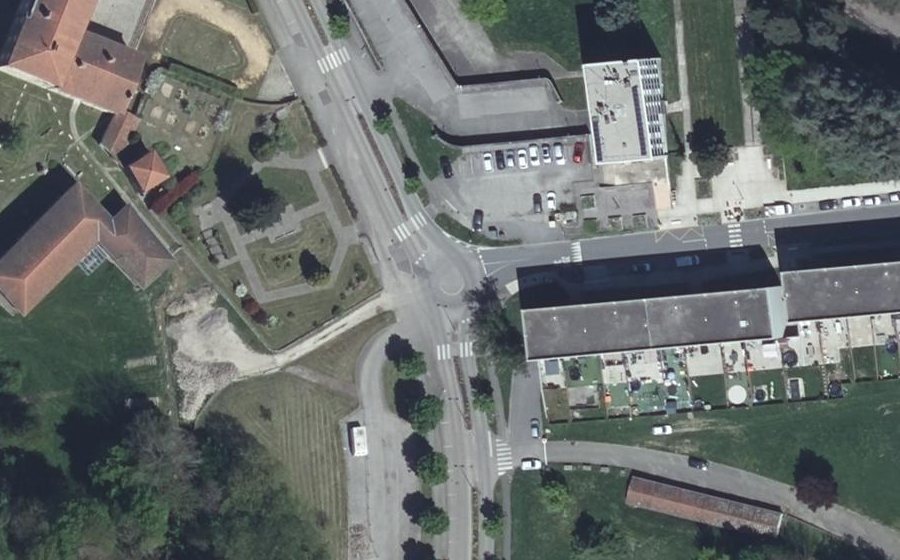 Vue aérienne du Mini-giratoire n°1106824333