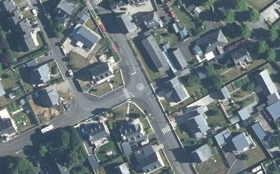 Vue aérienne du Mini-giratoire n°1110635883