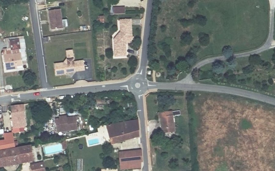 Vue aérienne du Mini-giratoire n°1111942181