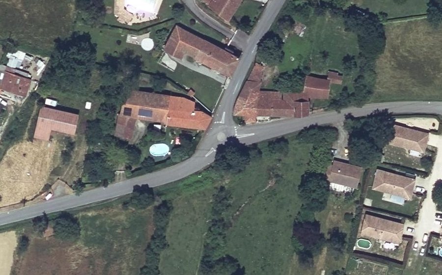 Vue aérienne du Mini-giratoire n°1116863380