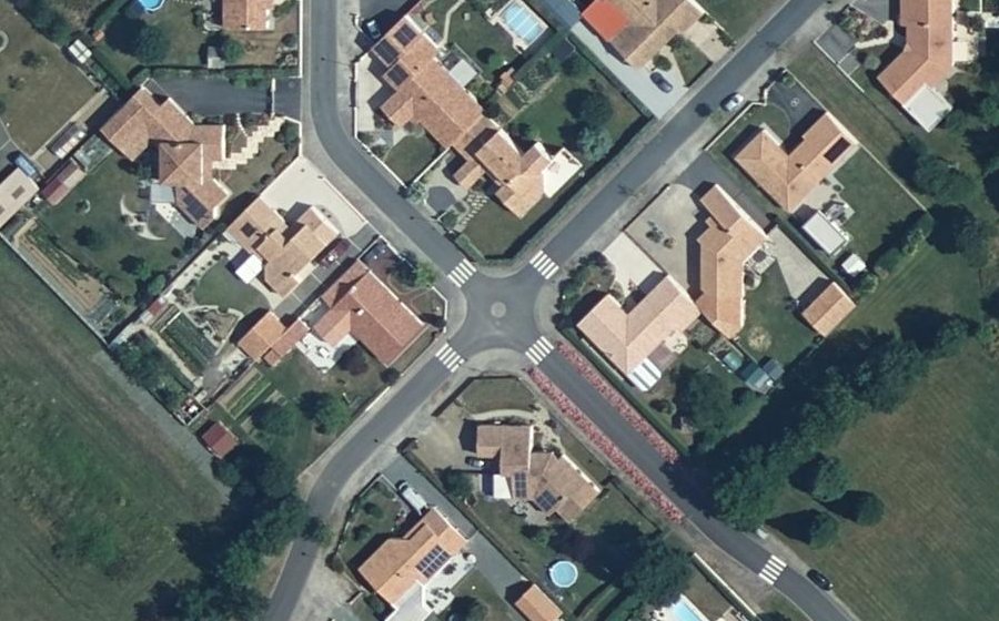 Vue aérienne du Mini-giratoire n°1126017385