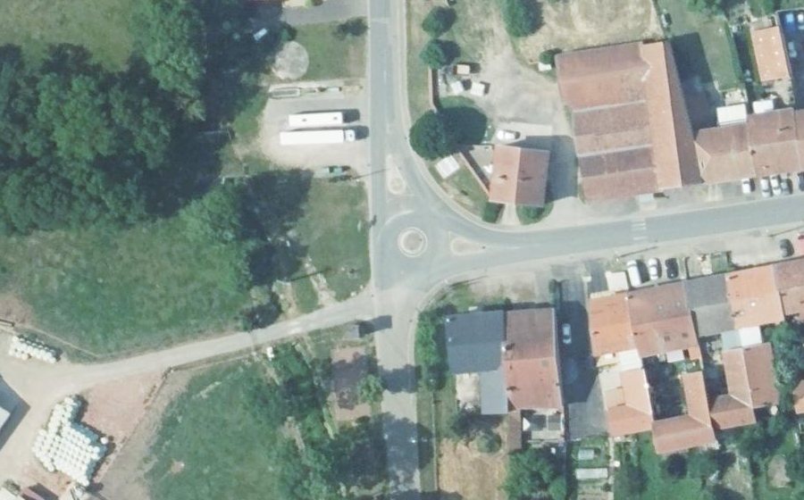 Vue aérienne du Mini-giratoire n°1128249973